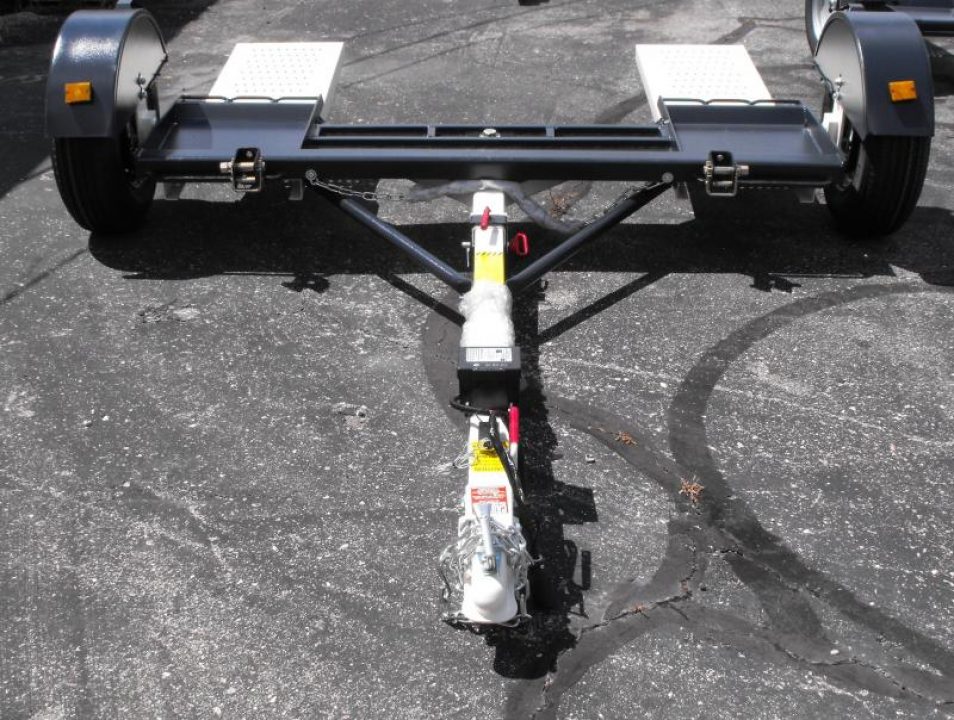 New NEW  Stehl       Tow Dolly     80"  Straps Included  ELECTRIC BRAKES