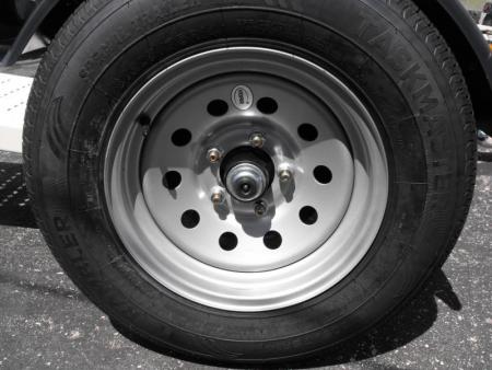 New NEW  Stehl       Tow Dolly     80"  Straps Included  ELECTRIC BRAKES