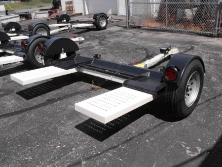New NEW  Stehl       Tow Dolly     80"  Straps Included  ELECTRIC BRAKES