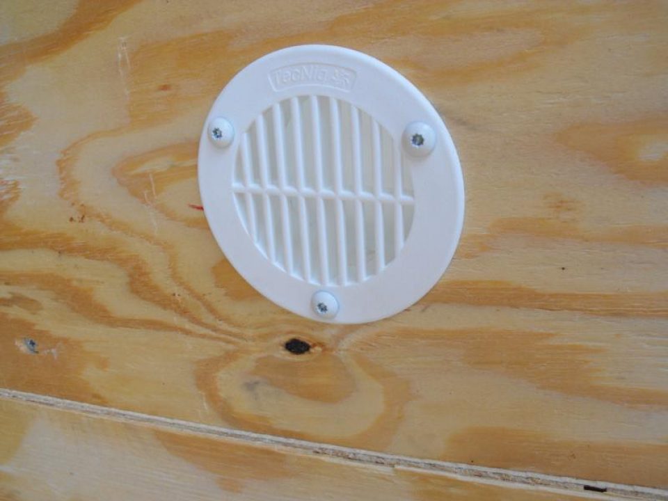 New Huge Sale While They Last    Enclosed Trailer 5 x 8 Enclosed Cargo Trailer BARN  DOOR  White In Color 60" Interior