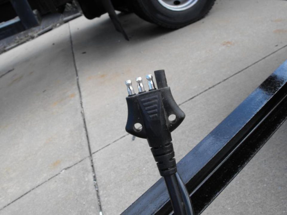 New SALE SALE SALE >>>Utility Trailer 83 x 10  Dove 33" Gate   Easy-Lubes Spindles