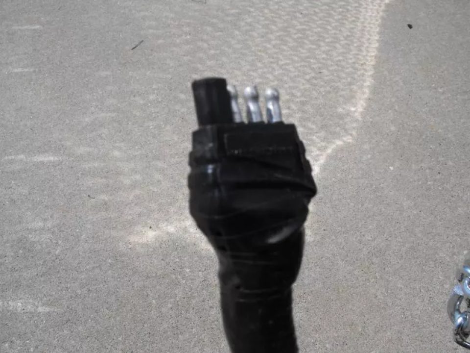 New HUGE SALE WHILE THEY LAST !!!  Enclosed Trailer 6 X 8 Ramp  6' 6"  Interior(( Silver Mist   In Color  080 Skin))  Tube Construction