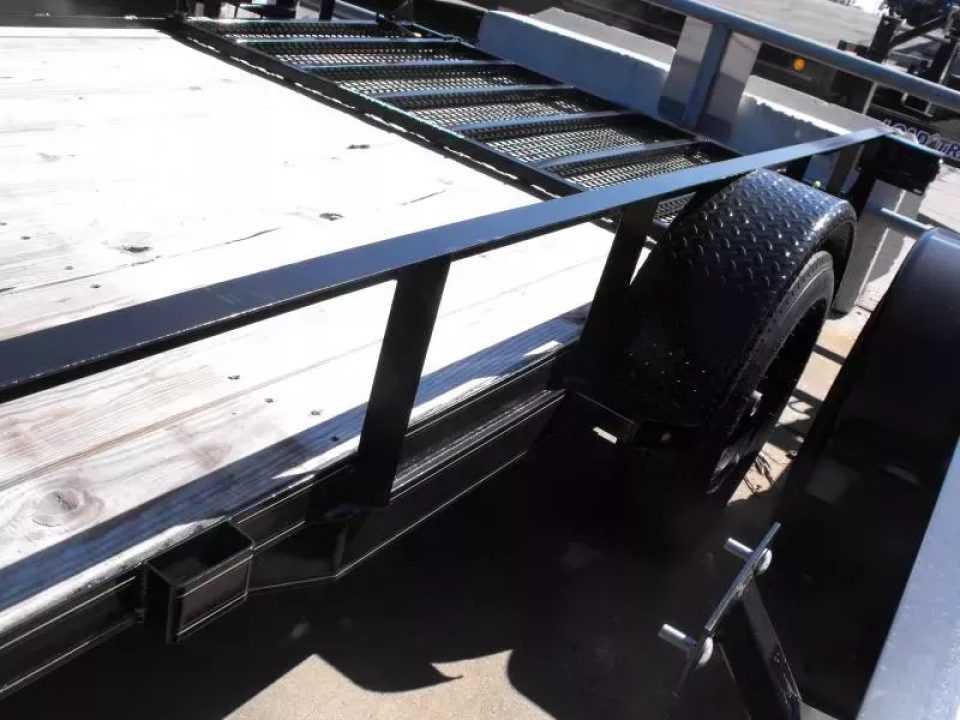 New Utility Trailer 77 X 12 Rear Spring Assisted Gate