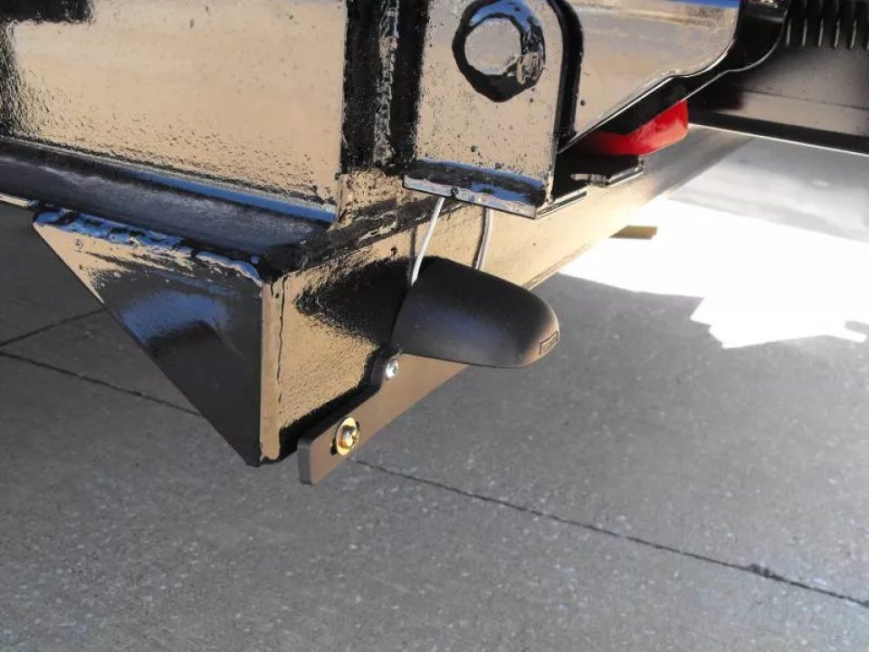 New DUMP TRAILER 83 X 16 2' WALLS 14000 GVWR Slipper Springs 30 Watt Solar