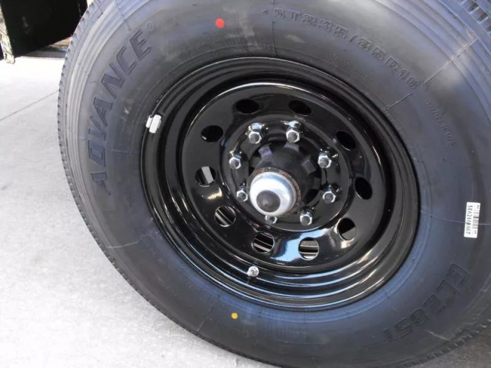 New Dump Trailer 83 X 16 3' Walls Tarp System Dump 14 Ply Tires 30 Watt Solar Pnl