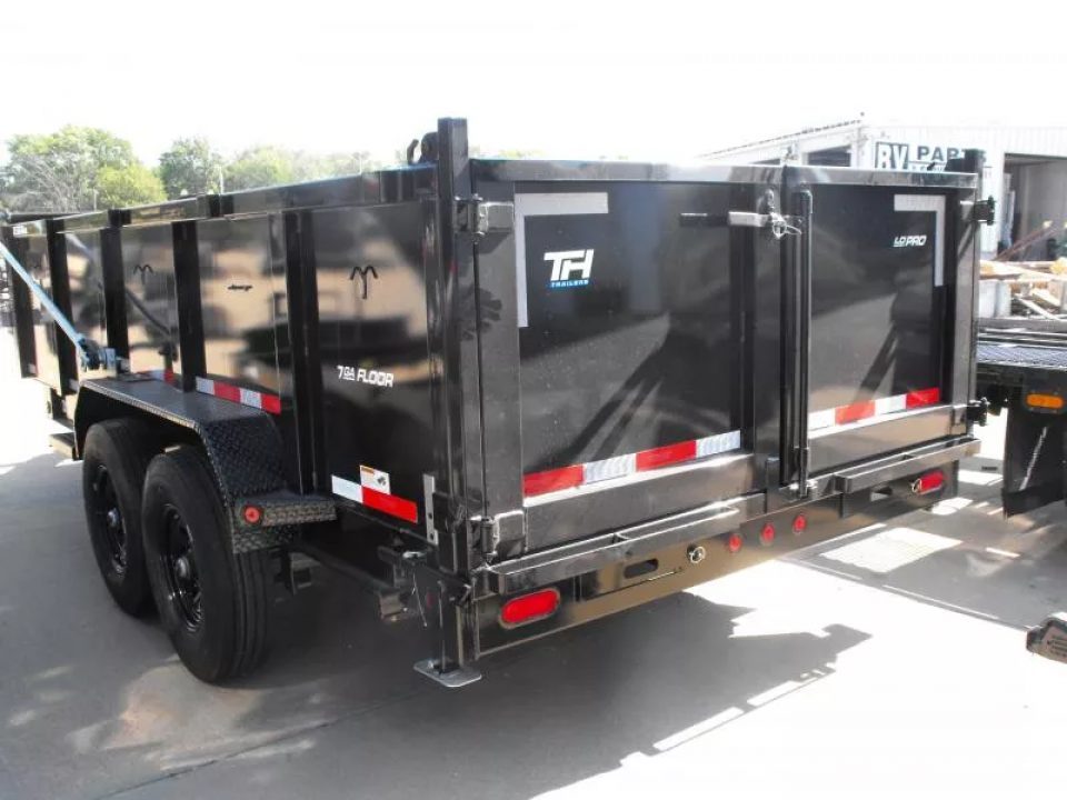 New Dump Trailer 83 X 16 3' Walls Tarp System Dump 14 Ply Tires 30 Watt Solar Pnl