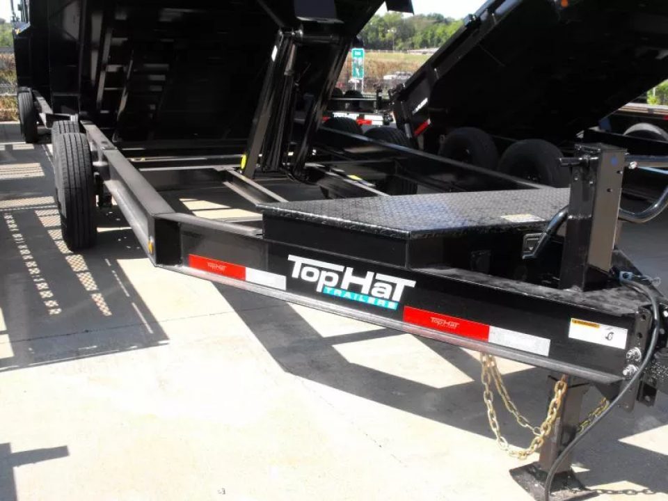 New Dump Trailer 83 X 16 3' Walls Tarp System Dump 14 Ply Tires 30 Watt Solar Pnl