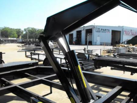 New Dump Trailer 83 X 16 3' Walls Tarp System Dump 14 Ply Tires 30 Watt Solar Pnl