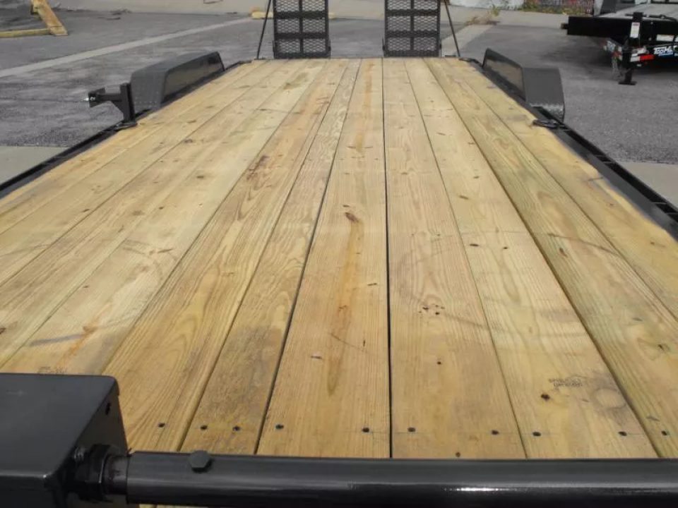 New Equipment trailer   83 X 24   4' Steel Dove (16000 GVWR) Color Metallic Gray