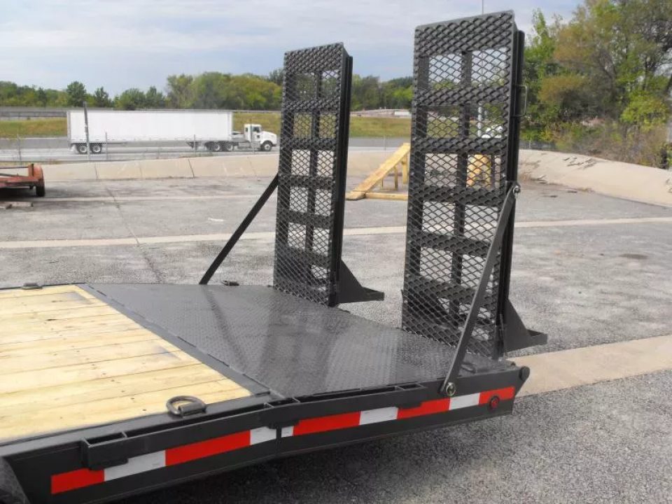 New Equipment trailer   83 X 24   4' Steel Dove (16000 GVWR) Color Metallic Gray