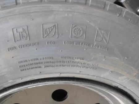 New Equipment trailer   83 X 24   4' Steel Dove (16000 GVWR) Color Metallic Gray