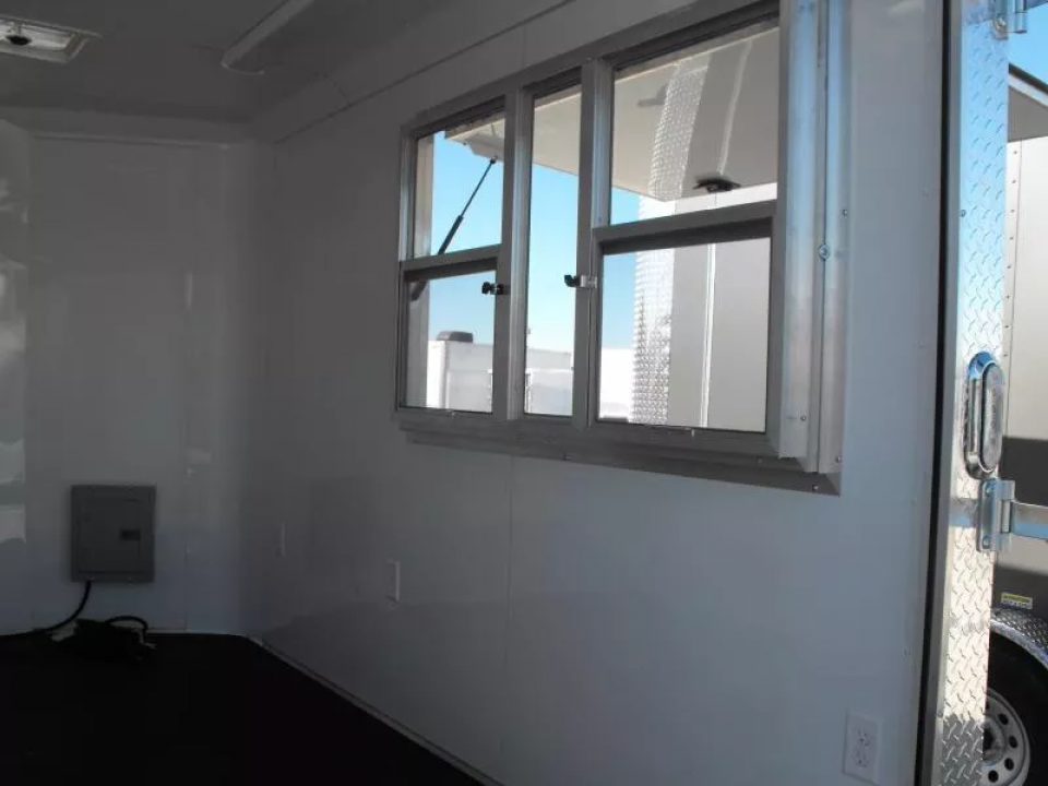 New Enclosed Trailer 7 X 10  Barn Door Concession Window 30 Amp Package Color Silver Mist