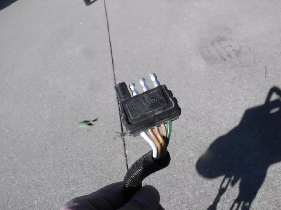 New Utility Trailer 5 X 8 Ramp 2000 LB Axle