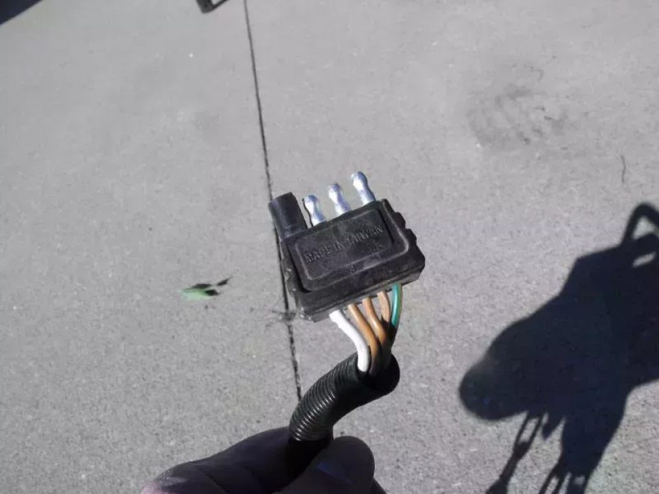 New Utility Trailer 5 X 8 Ramp 2000 LB Axle