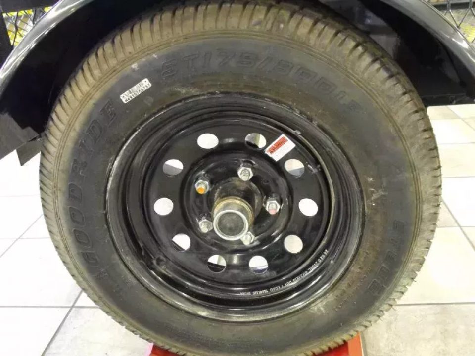 New Utility Trailer 5 X 8 Ramp Mesh Floor & Sides