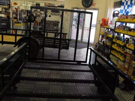 New Utility Trailer 5 X 8 Ramp Mesh Floor & Sides