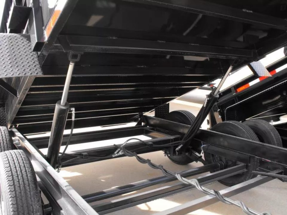 New Dump Trailer 7 X 12  Spreader Gate Tarp Included  14000 GVRW