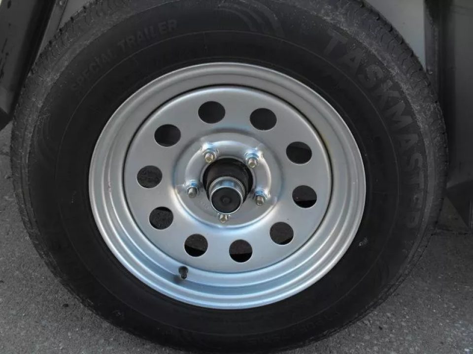 New Trailer 5 X 8  Ramp Door   5'  Tall White In Color All Tube Built