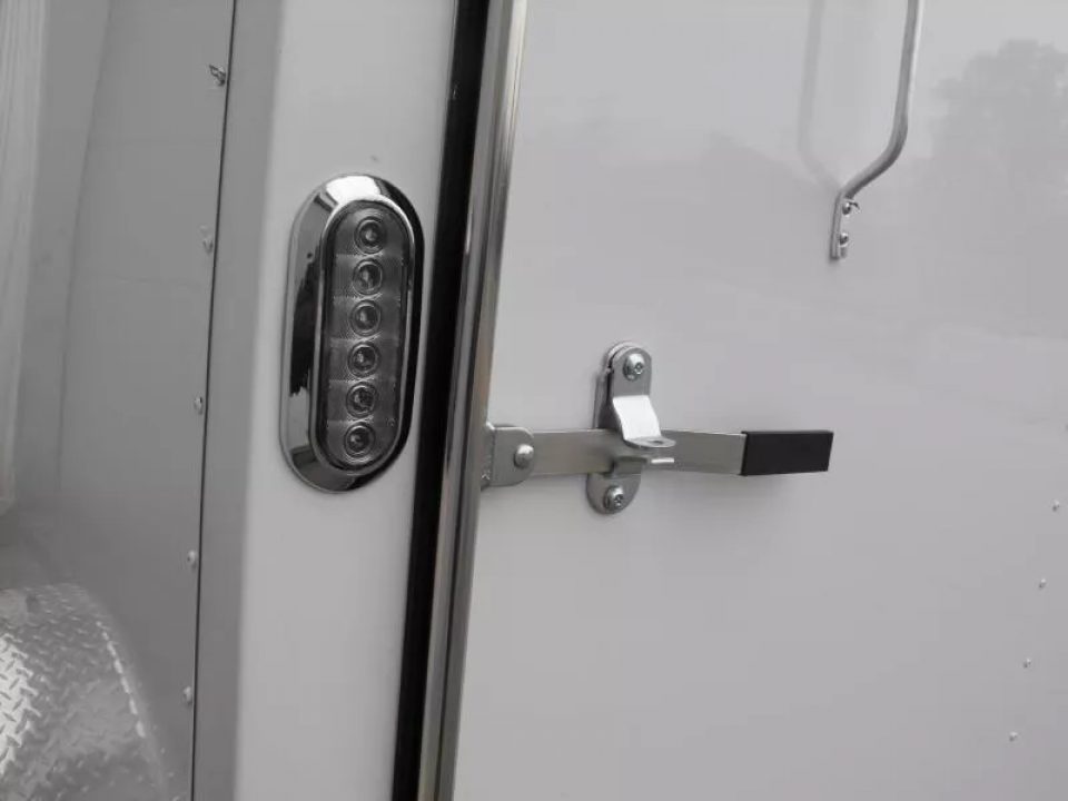 New Trailer 7 X 10  Ramp Door   6'  Tall White In Color ( 080 Skin )