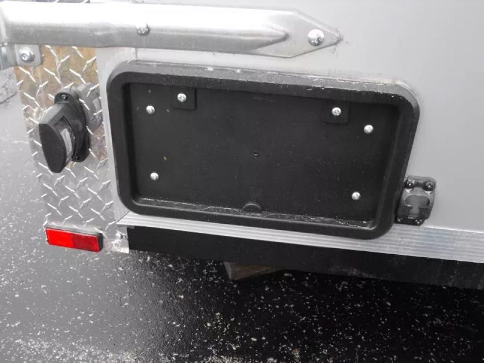 New Enclosed Trailer 7 x 12 BARN DOOR Silver Color 080 Skin 7K _6' 6" Int