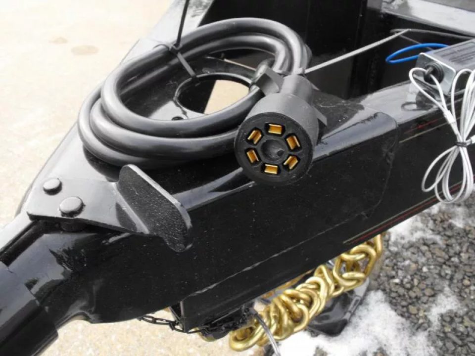 New Buck Dandy Car Hauler   83 X 20   4' Dove (9900 GVWR)   Car Hauler