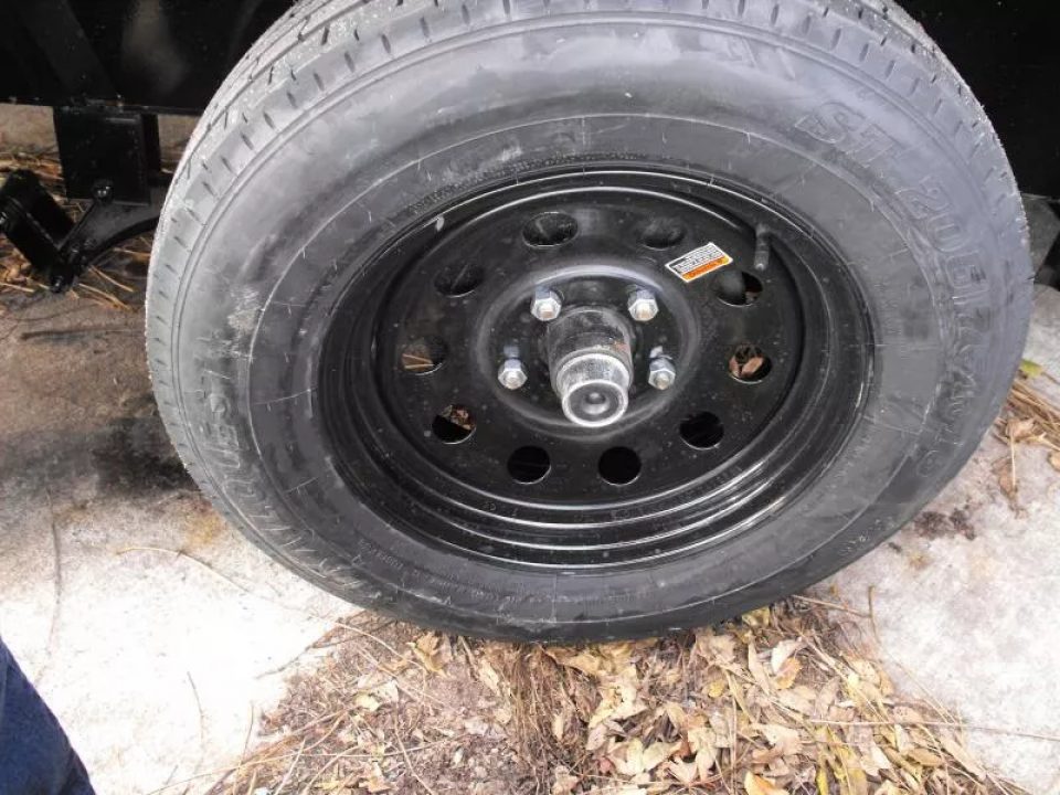 New Buck Dandy Car Hauler   83 X 20   4' Dove (83X16+4'Dove)(7000 GVWR)   Car Hauler