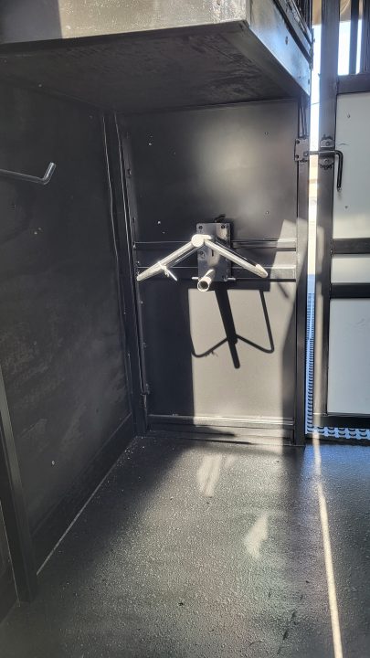 New Horse Trailer 6 X 12 2 Stall Tandem 7K