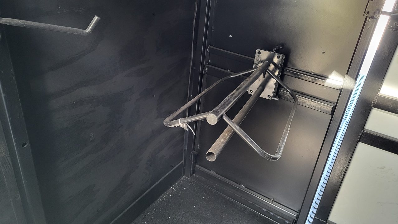 New Horse Trailer 6 X 12 2 Stall Tandem 7K