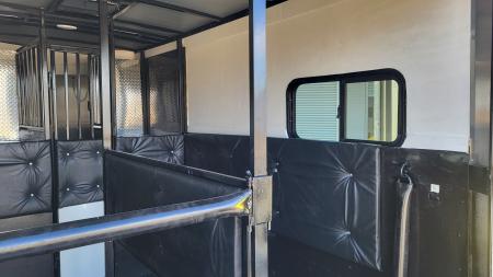 New Horse Trailer 6 X 12 2 Stall Tandem 7K