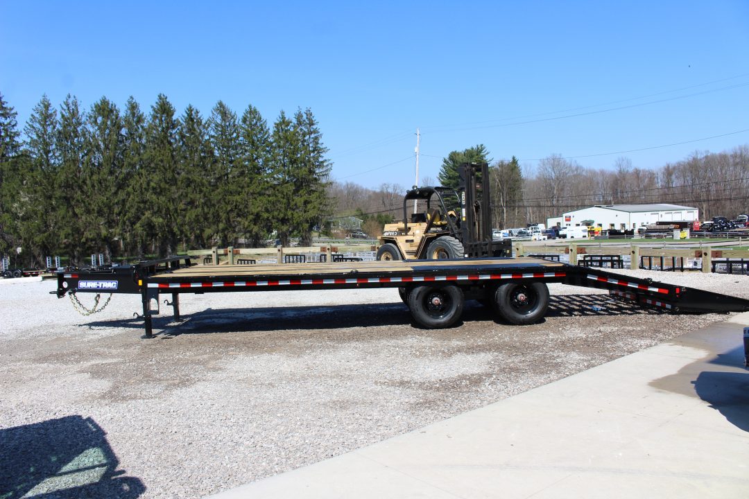 New 2026 Sure-Trac 8.5' x 20' + 5' Low Profile Beaver Tail Deckover Flatbed - 25,900# GVW