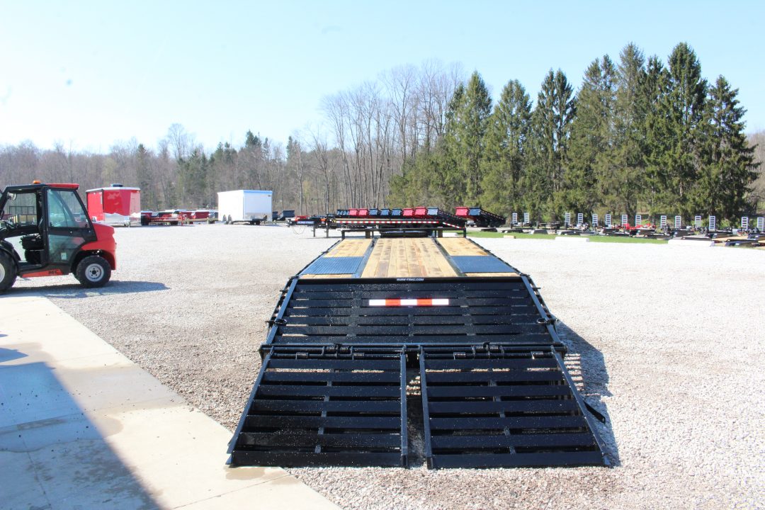 New 2026 Sure-Trac 8.5' x 20' + 5' Low Profile Beaver Tail Deckover Flatbed - 25,900# GVW