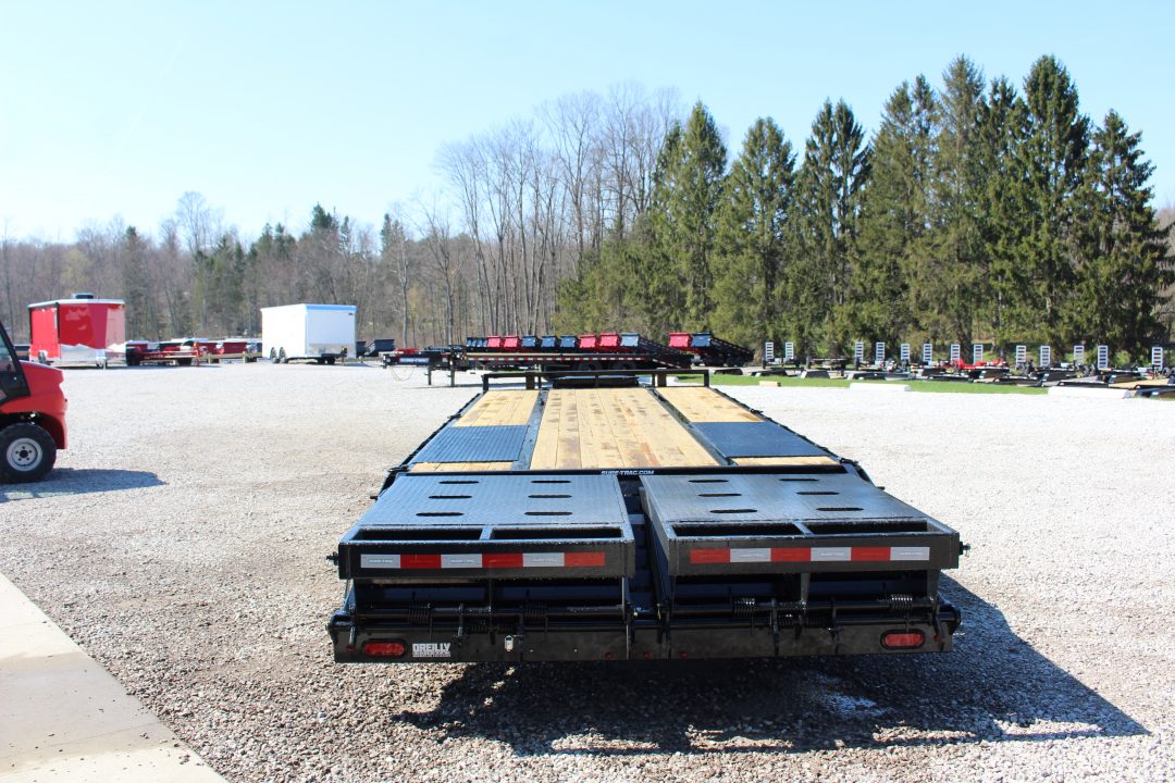 New 2026 Sure-Trac 8.5' x 20' + 5' Low Profile Beaver Tail Deckover Flatbed - 25,900# GVW