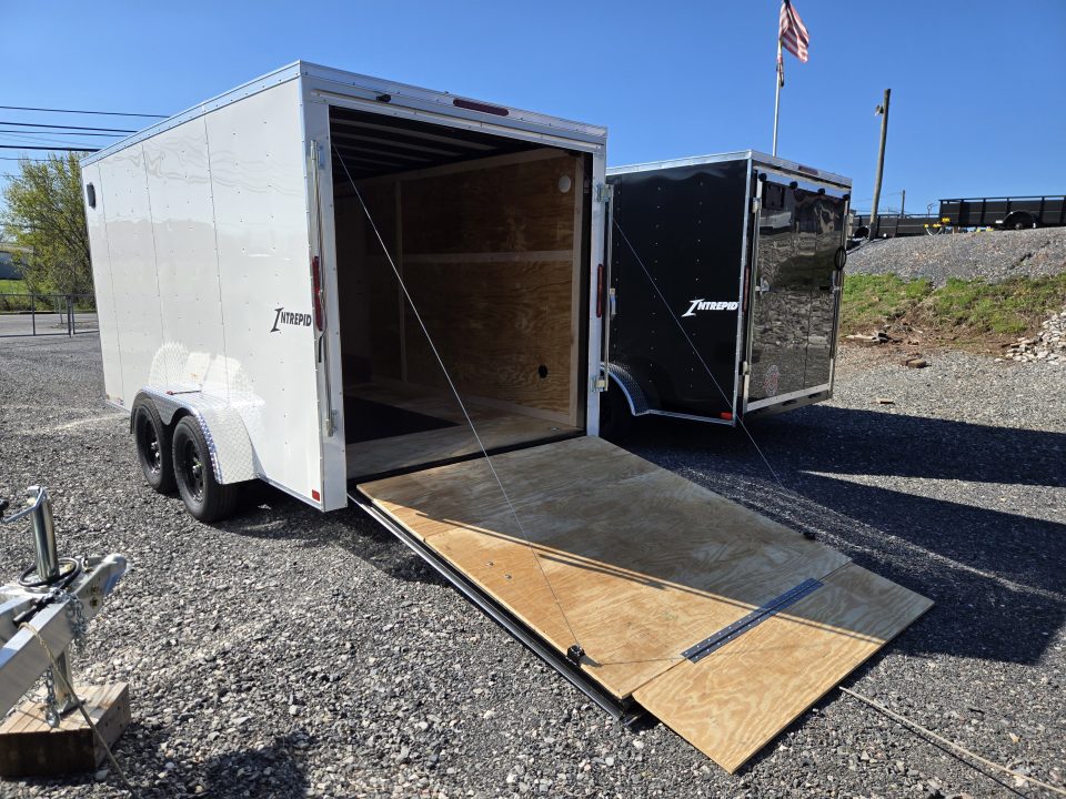 New 7 x 14 Homesteader Intrepid V-Nose Cargo 7k GVWR **White w/ Ramp Door Package
