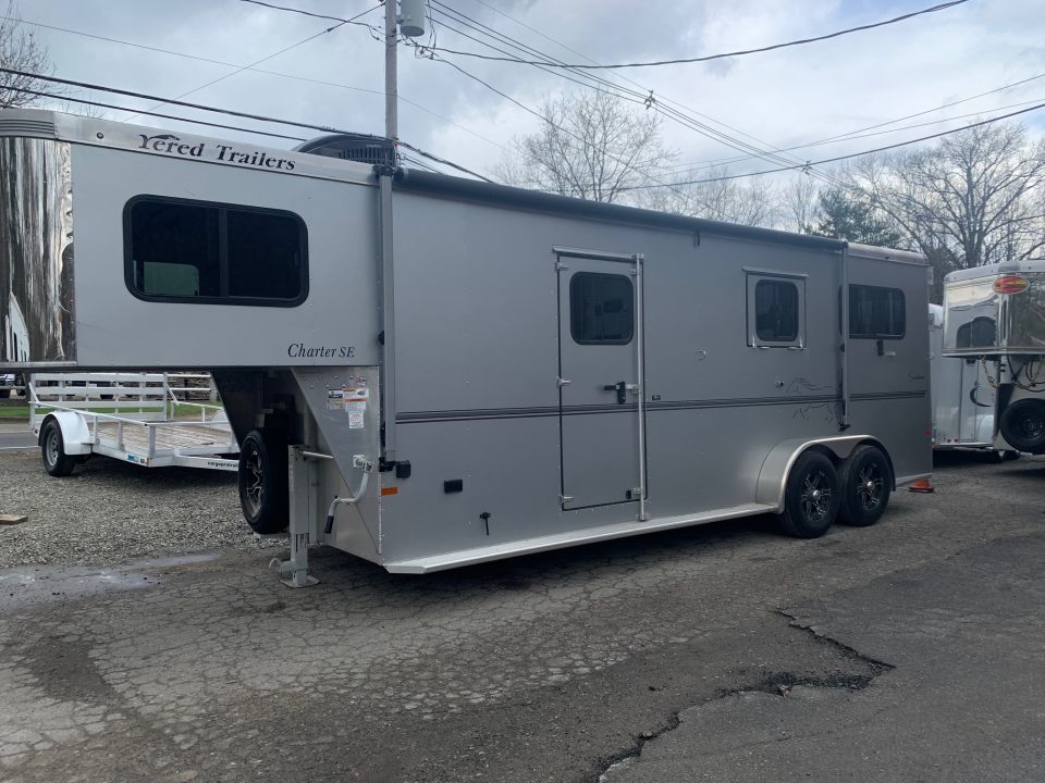 Used 2023 Sundowner Trailers 2+1 GN Horse Trailer