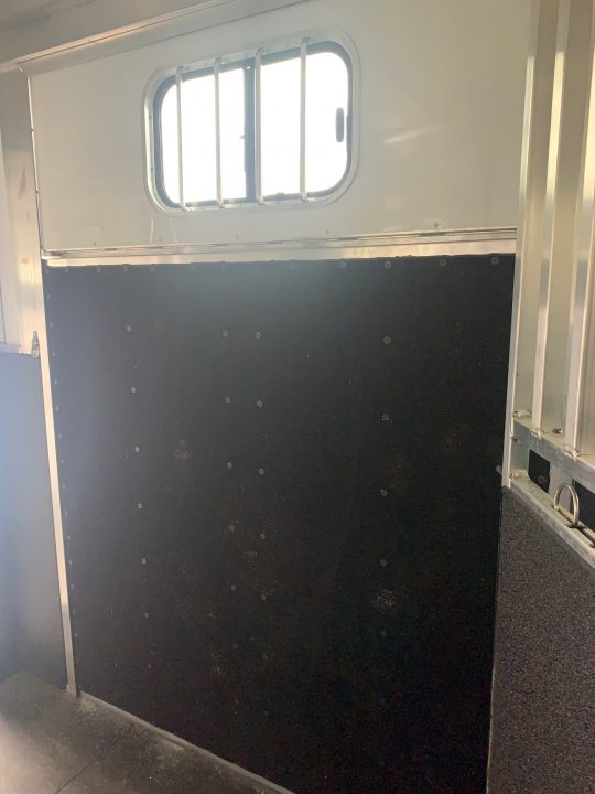 Used 2023 Sundowner Trailers 2+1 GN Horse Trailer