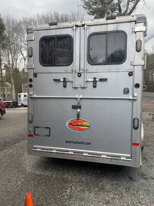 Used 2023 Sundowner Trailers 2+1 GN Horse Trailer