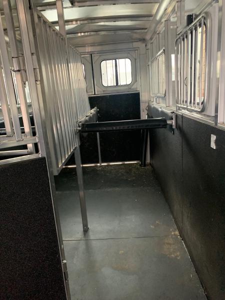 Used 2023 Sundowner Trailers 2+1 GN Horse Trailer