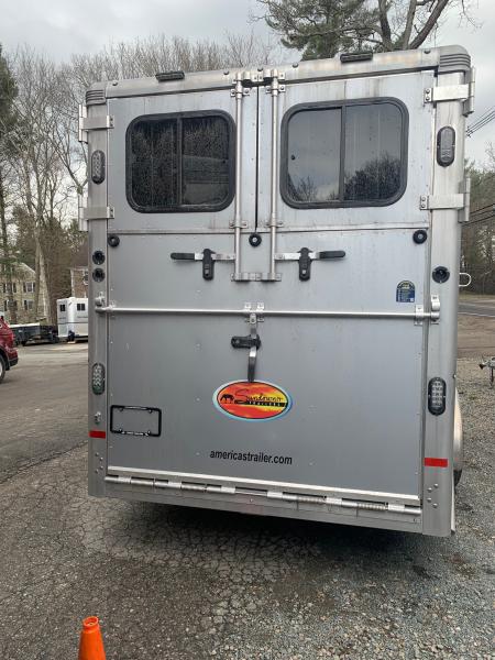 Used 2023 Sundowner Trailers 2+1 GN Horse Trailer