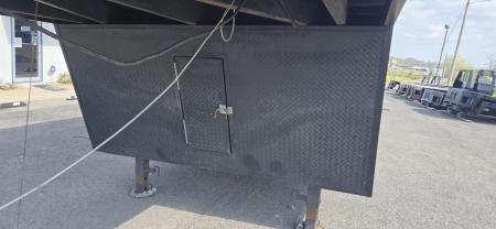 Used Repo 2022 High Country Trailers 40' Enclosed Trailer
