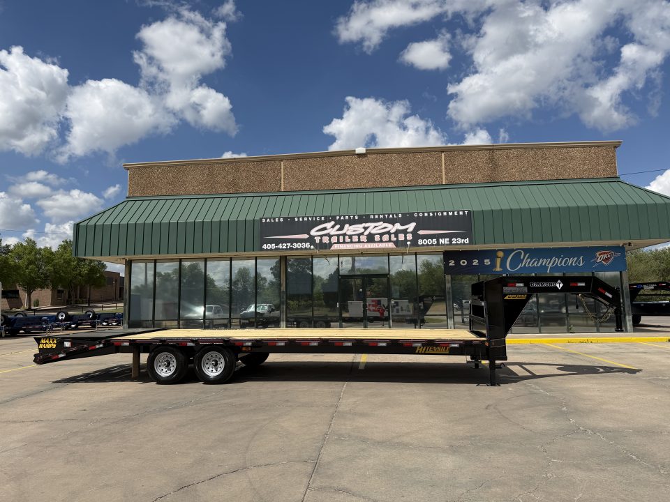 New #037772 2026 DIAMOND T SWF 28 X 102 TANDEM AXLE 14K FLATBED GOOSENECK W/ MAXX RAMPS