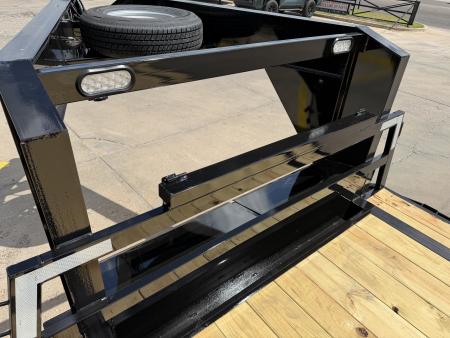 New #037772 2026 DIAMOND T SWF 28 X 102 TANDEM AXLE 14K FLATBED GOOSENECK W/ MAXX RAMPS