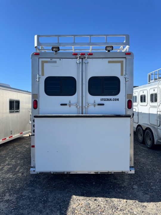 Used 2001 Sundowner Trailers TRAILBLAZER III 3H LQ Horse Trailer