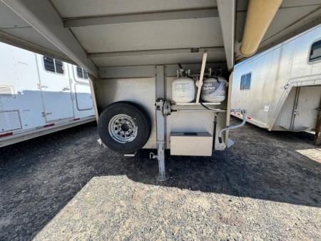 Used 2001 Sundowner Trailers TRAILBLAZER III 3H LQ Horse Trailer