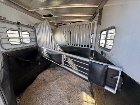 Used 2001 Sundowner Trailers TRAILBLAZER III 3H LQ Horse Trailer