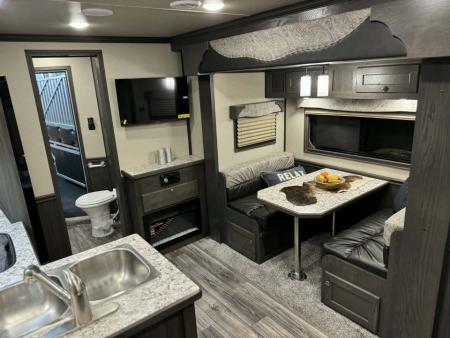 New 2026 Merhow Trailers Stampede 8414 Horse Trailer