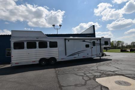 New 2026 Merhow Trailers Stampede 8414 Horse Trailer