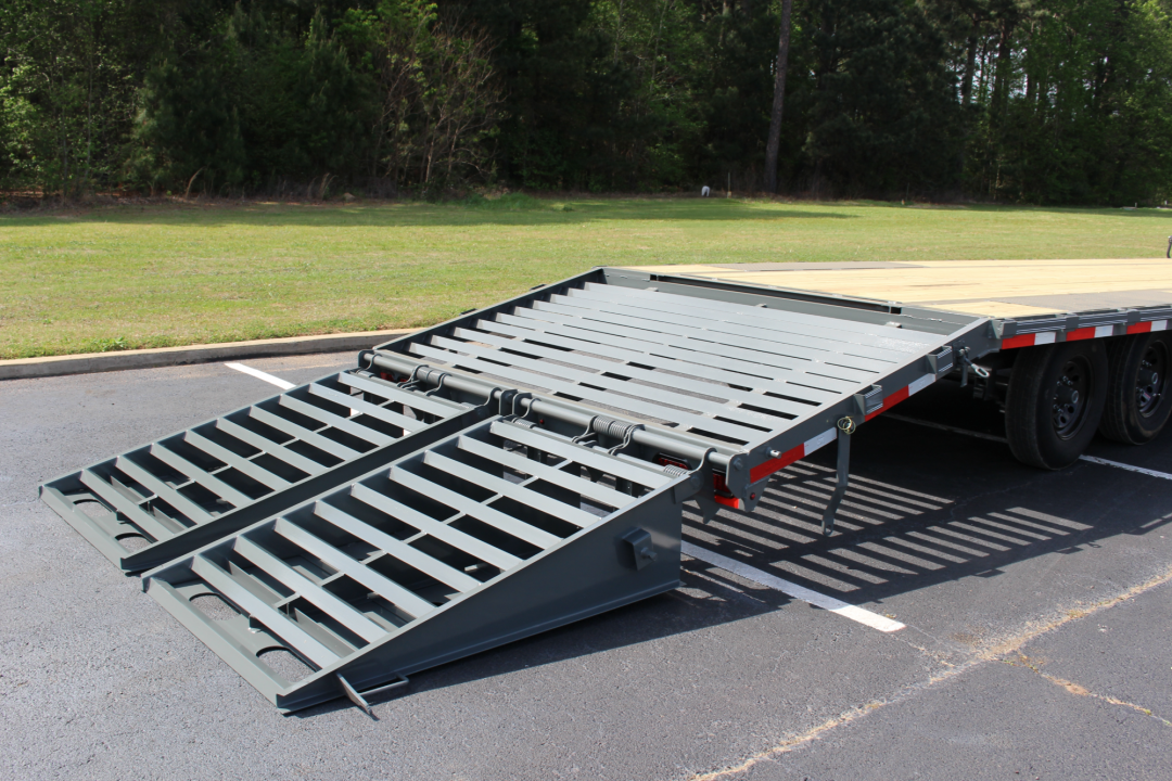 New 2026 Davidson Trailers 25+5 LOW PRO GN Deckover Trailer