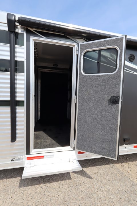 Used 2022 Lakota Stock/Combo LQ Horse Trailer