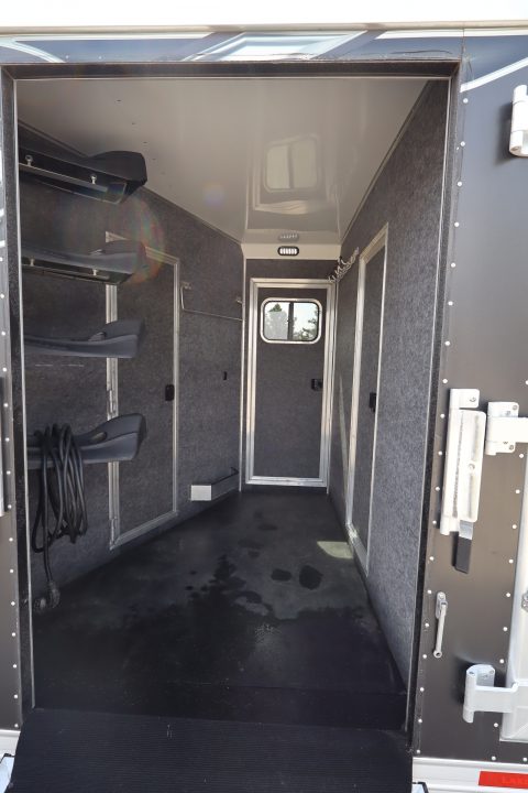 Used 2022 Lakota Stock/Combo LQ Horse Trailer