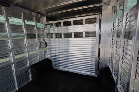 Used 2022 Lakota Stock/Combo LQ Horse Trailer
